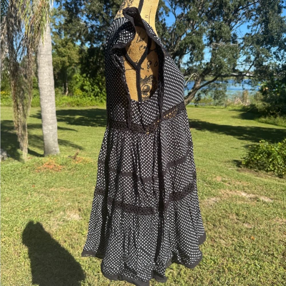 Free People Black and White Floral Mini Retro Kitty Dress Size Medium - Picture 8 of 12